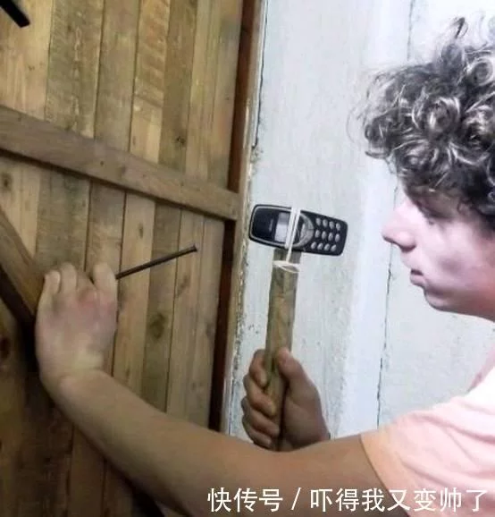 开心一刻笑话:路上看到两个美女吵架,眼看要打起来了 开心一刻笑话:路上看到两个美女吵架,眼看要打起来了