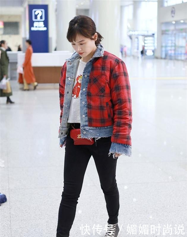 圣诞节秒入戏 李宇春杨幂都穿了些什么红在身