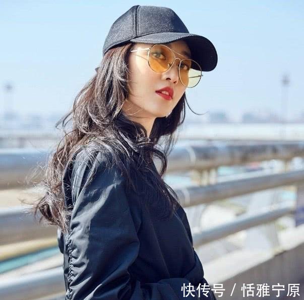 王鸥好好的渔网不穿,非要把袜子丝袜剪来穿,却使用丽波如何情趣用品图片