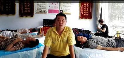 腰突疼得直不起腰?1把绿豆加勺醋,不仅腰突不