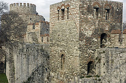 君士坦丁堡城墙