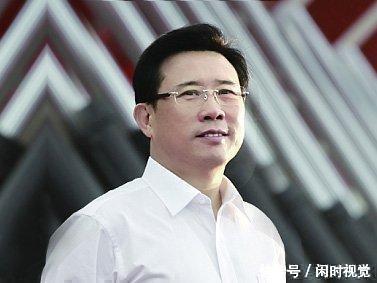 他是差点成为老师的中国首富,把挖掘机卖到全世界身价超过700亿