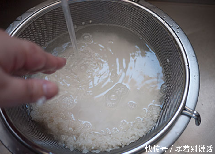 生活百科:四种生活小窍门,淘米水可以用来洒水