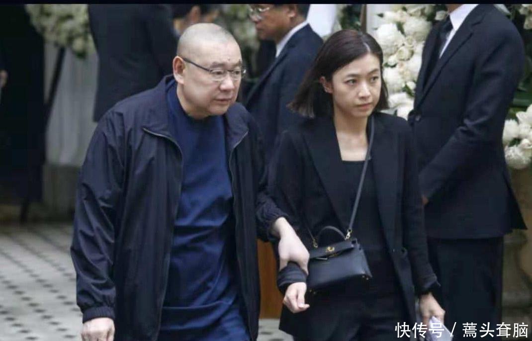 刘銮雄甘比现身富豪郭炳湘丧礼, 李家诚徐子淇与霍启刚均到场