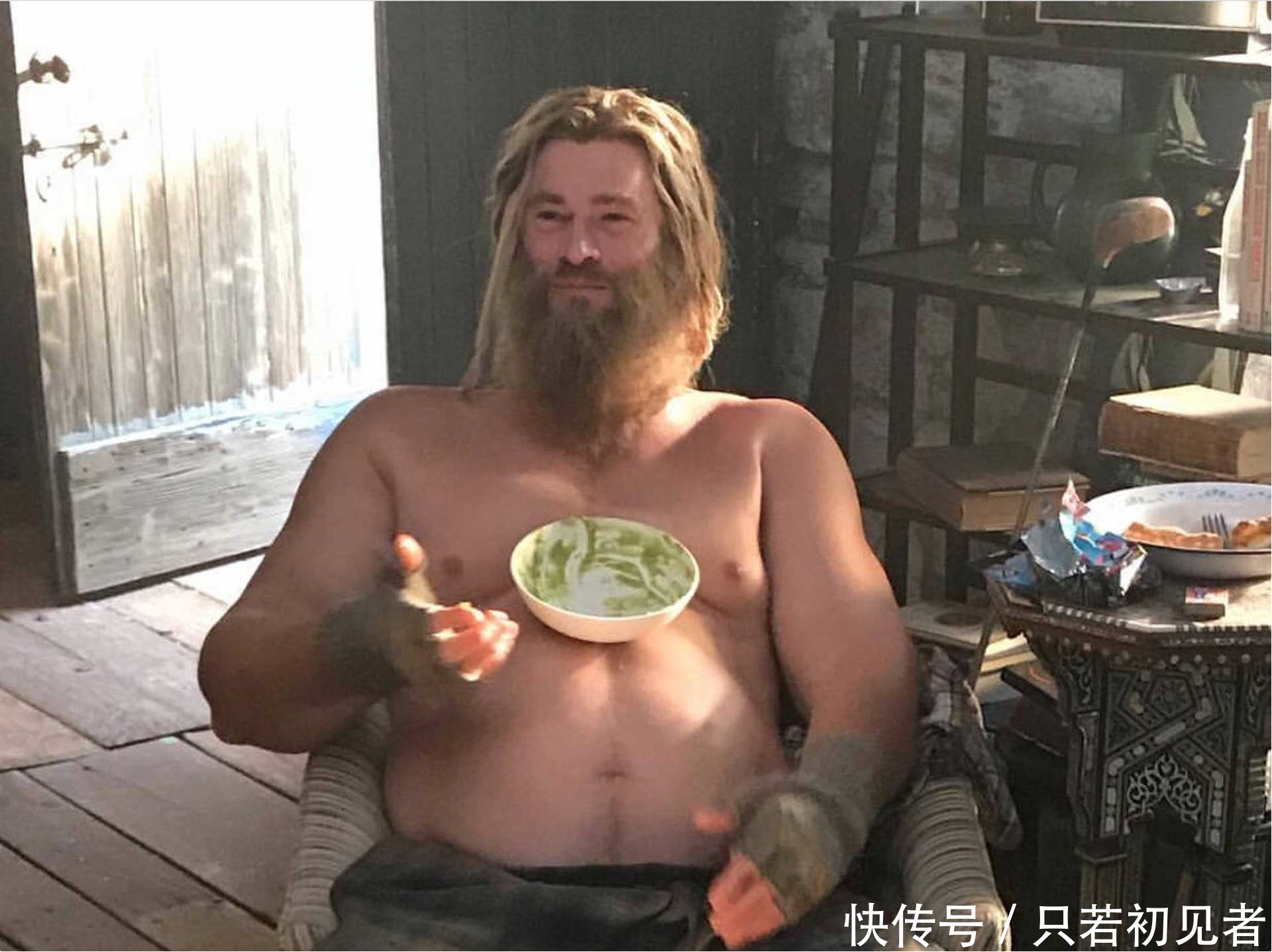 复联4雷神的胖是怎样实现的?原来是穿上了特