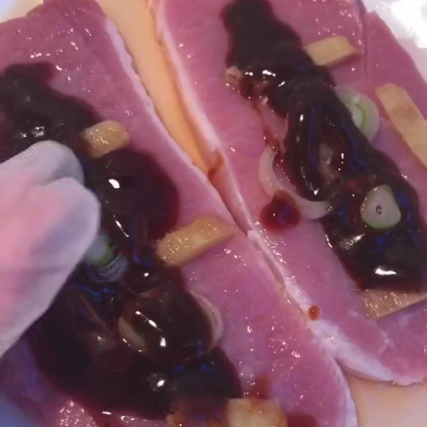 它是我读书时必点的午餐,份量大、价格便宜,美味又很营养