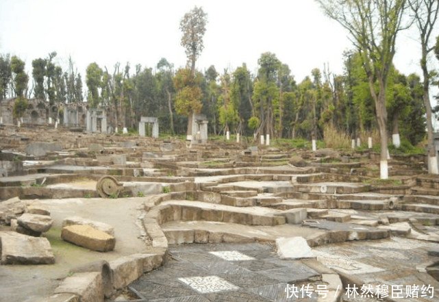 国内最高中的奇葩,明明在四川却以重庆命名,还中介留学大学图片