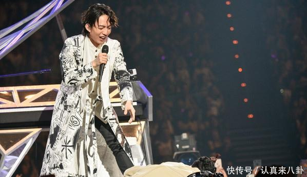 萧敬腾携手林宥嘉,十年之后再次同台演唱