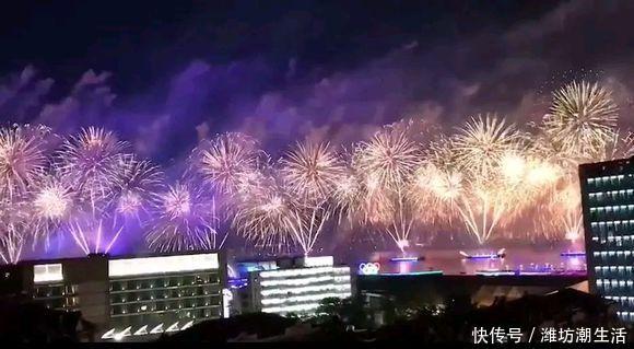 青岛迎接上合峰会,海滨绽放绚烂灯光秀,展示齐鲁大地亮丽风采!