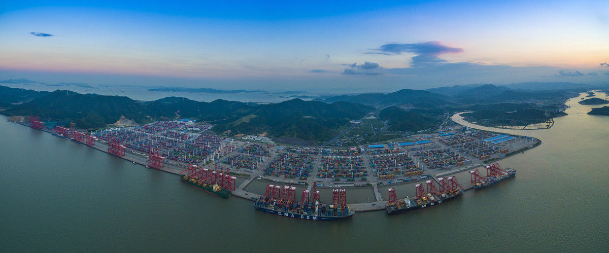 世界第一大港口--宁波港