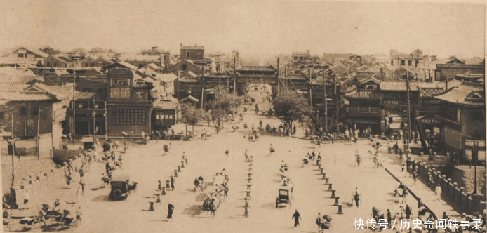 百年前老北京的城墙与城门繁荣的老照片