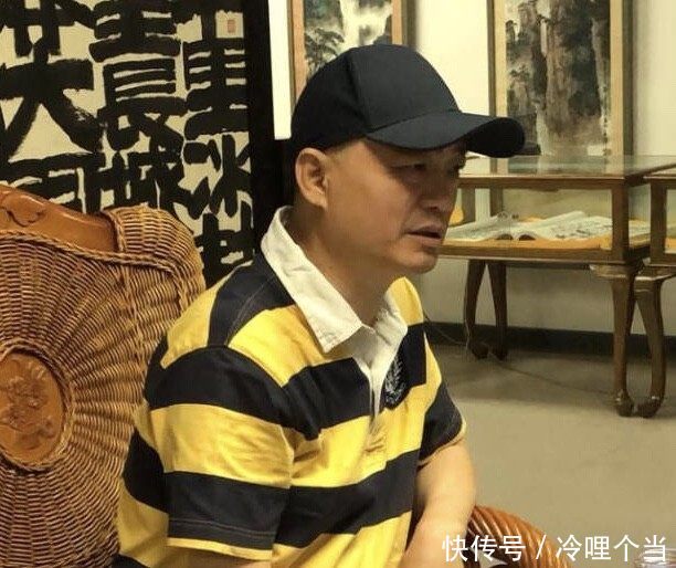 崔永元家的安娜:别来打招呼了,去自首吧!