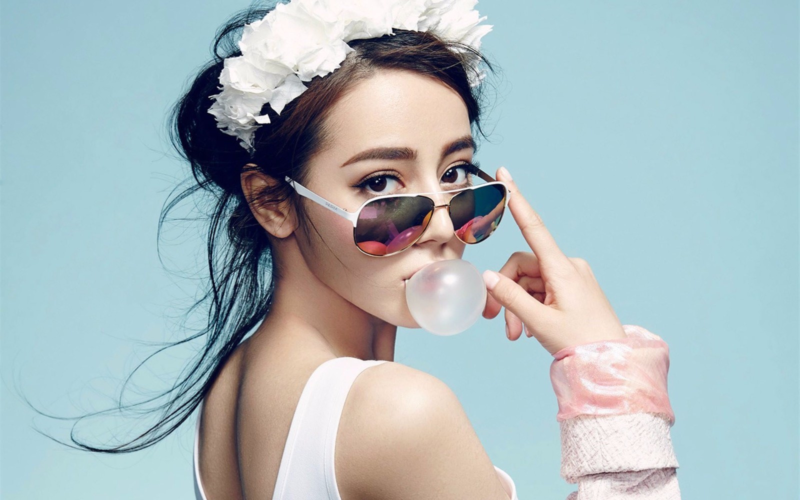 迪丽热巴时尚高清写真照大集合曝光,不只是美艳