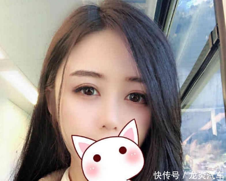 土豪粉丝为女主播开674年的守护, 网友 贫穷限