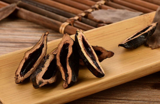 十个口腔癌患者,有八个嚼槟榔,该不该把槟榔禁