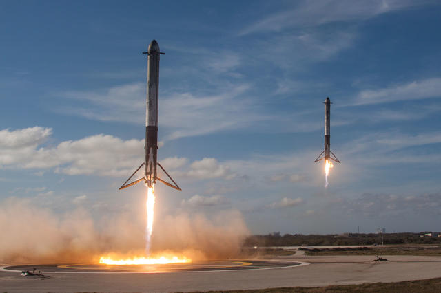马斯克谈重型猎鹰首飞:期待新一轮的太空竞赛!