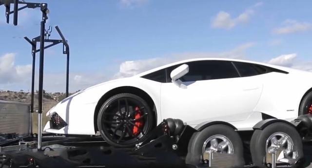 德国研制新型拖车,一个人就能拉走,看完原理很