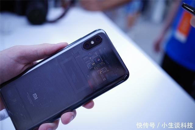 小米8、小米8SE首批备货曝光:不足百万台,小米