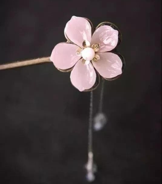 被古装神剧《封神演义》的精致服饰所折服,精