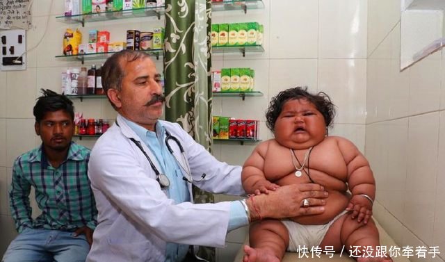 印度巨胖婴儿,刚满8个月体重就高达70斤只因太