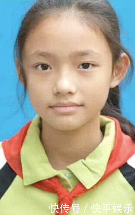 女明星晒旧照,杨幂迪丽热巴天生丽质,关晓彤杨