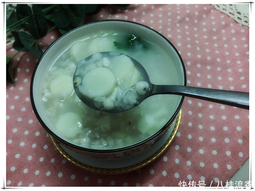 脚气重身体累,说明你该排毒去湿气了。喝它吧