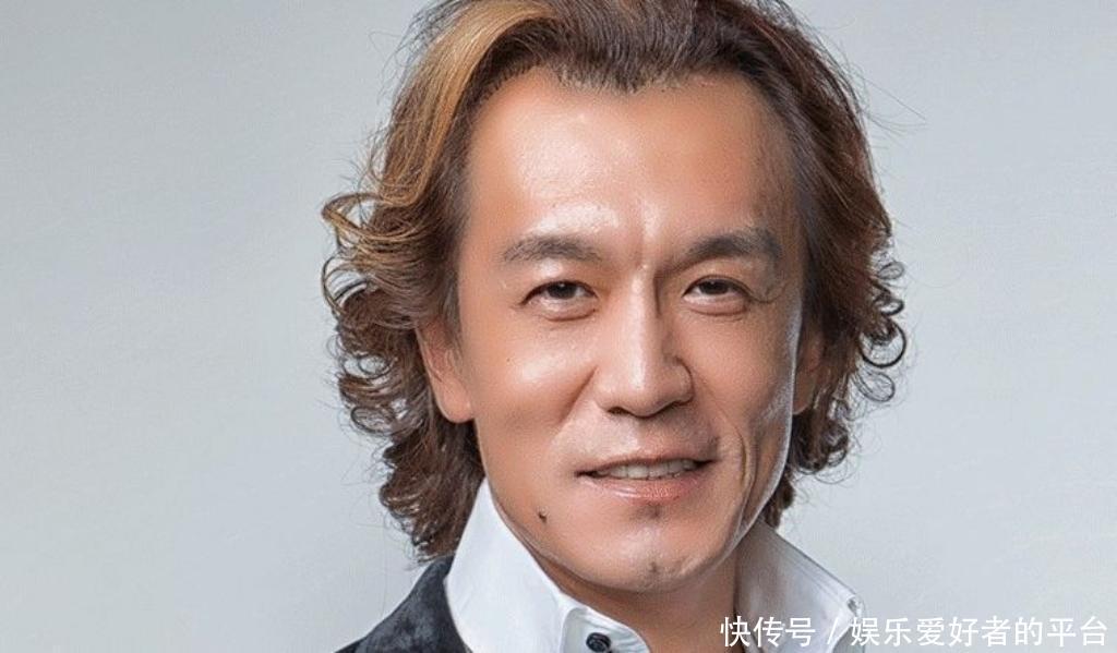 14年前,她靠给李咏砸金蛋为生,现在的她变成了