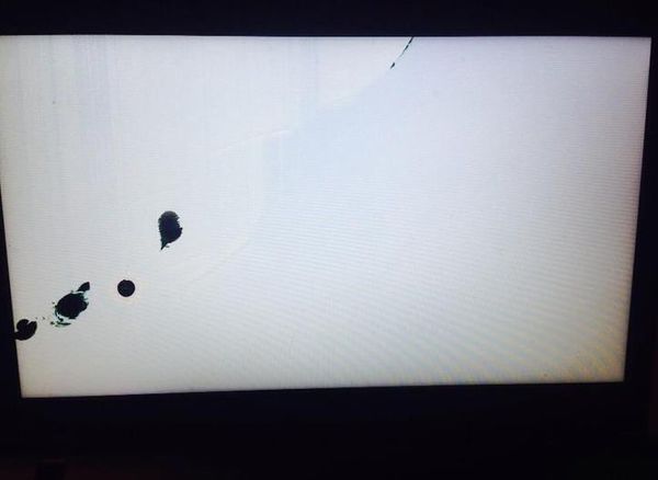 如果笔记本的电脑内屏碎了打开电脑后会是什么