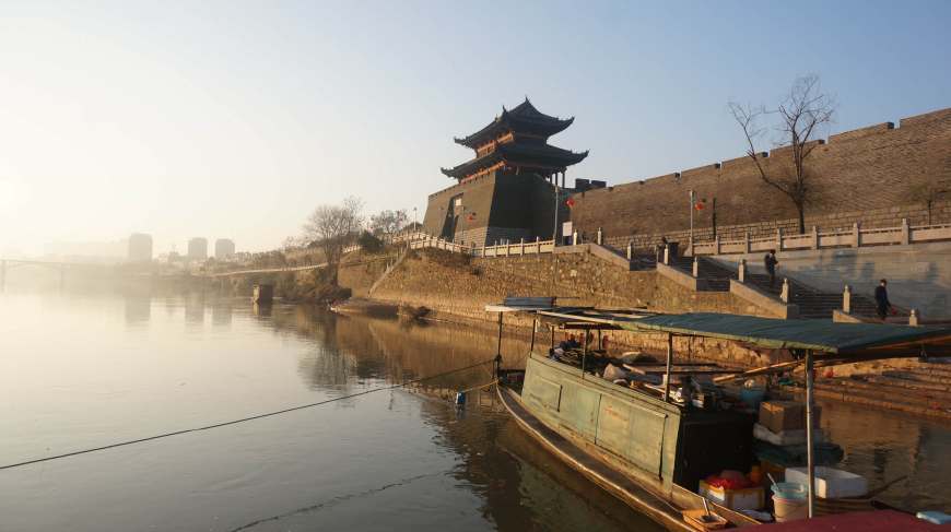 新中国成立后,为什么要很多古代的城墙都被拆除了?原因很简单