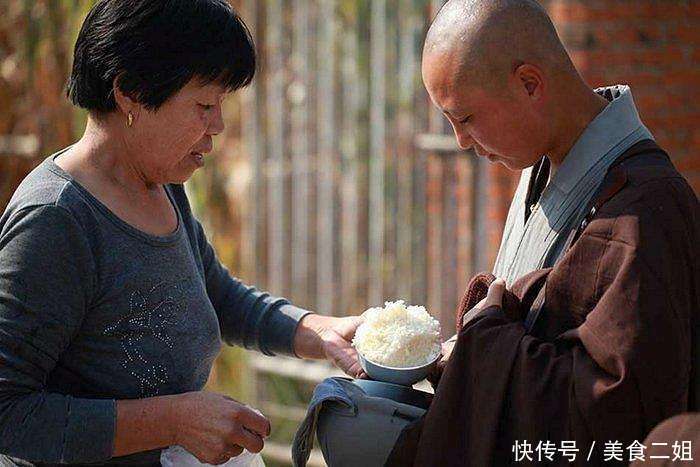 中国唯一一群不接受钱财的尼姑,一天只吃一餐,远离尘世