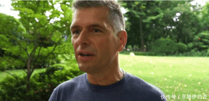 德国人到中国,德国网友他们不是去旅游的,是去