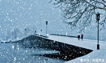 游客欣赏断桥残雪,却变成了断桥盼雪,网友: