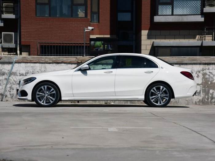 买奔驰C200L都是什么阶层的人?