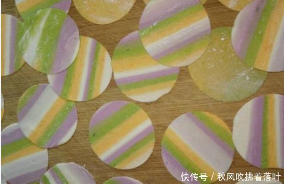 孩子不好好吃饭,可以试试这1道彩虹水饺,好看