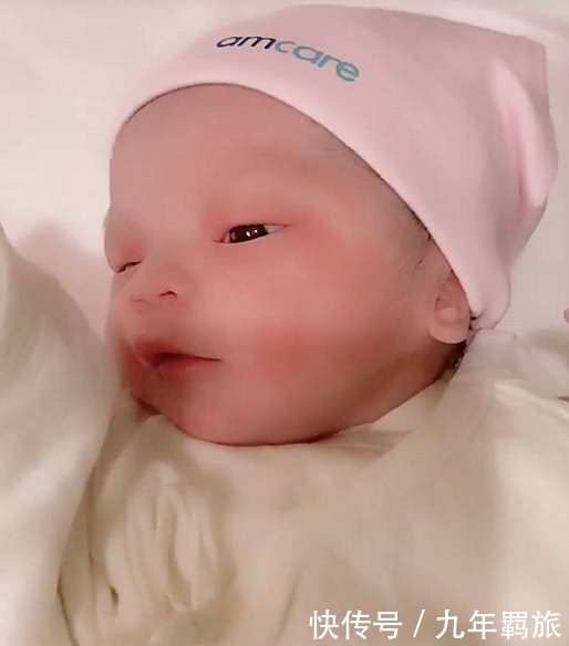 韩安冉终于卸货,女儿名字超好听,小猪幸福晒