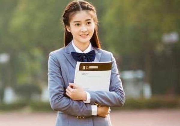 穿校服最漂亮的6位女星,杨幂垫底,刘亦菲第三