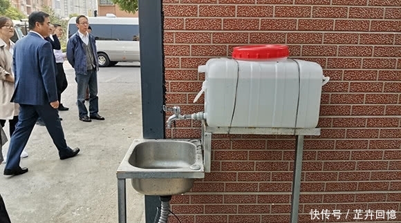 市人大委员多少人