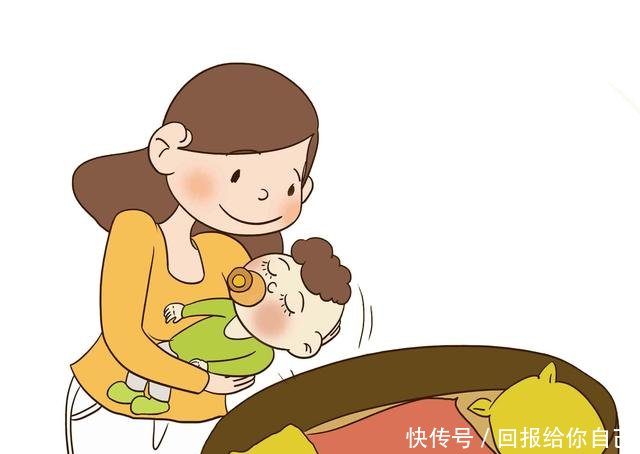 未满周岁的宝宝脊柱变形,这些伤害宝宝脊柱的