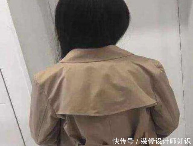 妙龄女子去理发店洗头,被要求解衣扣,女子他想