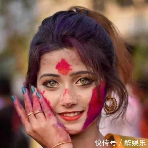 还记得因眼睛爆火的印度女孩吗?看到她的生活照后,网友们开始失望! 18新利官网登录