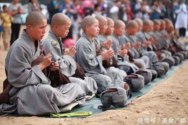 中国唯一一群不接受钱财的尼姑,一天只吃一餐,远离尘世