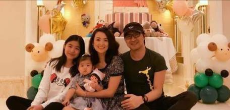 40岁章子怡疑似怀二胎,下月将停工安胎,汪峰七