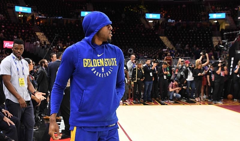 咋天火箭和湖人比赛