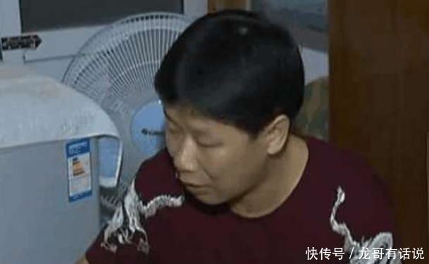 男子给妻子洗短裤发现“污迹”，妻子说那就离婚吧