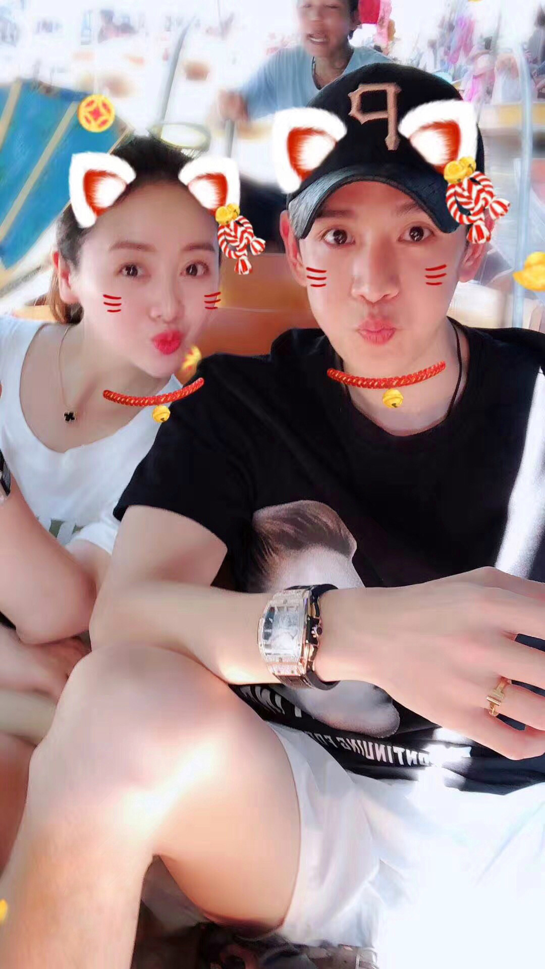 小李琳回应经超送8.4克拉婚戒 自曝竟是假的？
