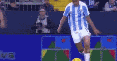搞笑gif: 小学生总是能做我敢想不敢做的事