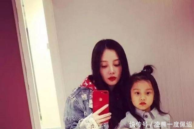 李小璐贾乃亮和好如初那个时尚辣妈回来了