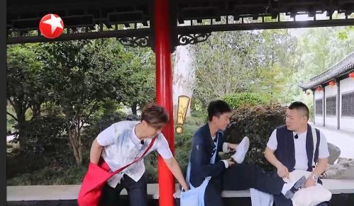 《极挑5》贾乃亮人品差?v人品拿瓢打到热巴脸吧色女生戒百度贴吧图片