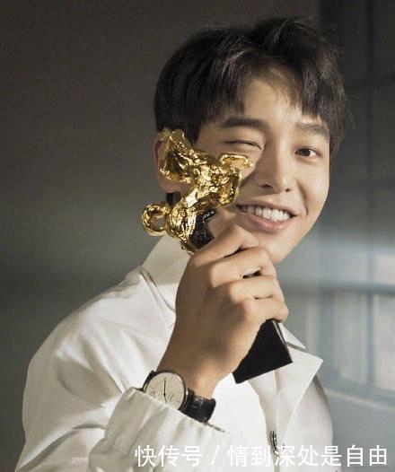 彭昱畅获金像奖提名,和邓超徐峥同竞争,提名电
