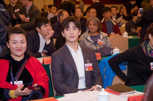 杨洋起诉云南白药侵犯肖像权，索赔350万，目前案件已开庭审理